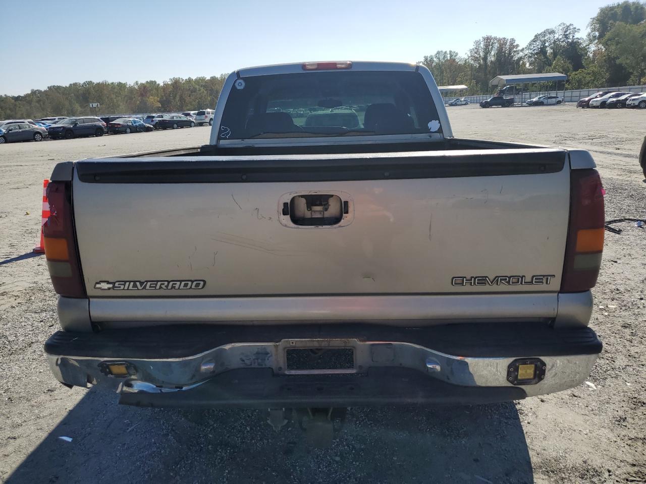 2000 Chevrolet Silverado C1500 VIN: 1GCEC19T1YZ332603 Lot: 85930865