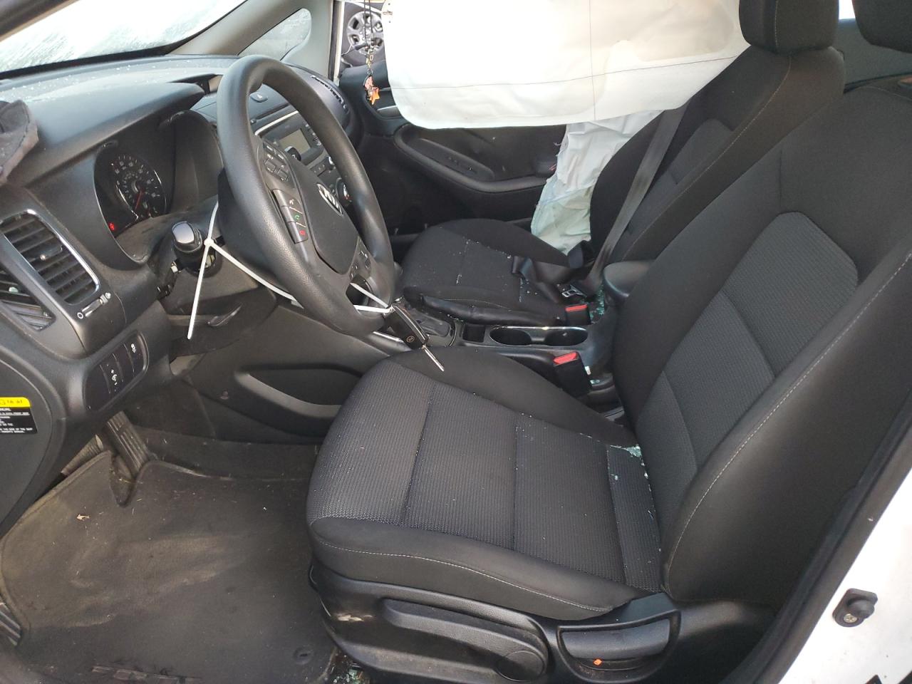 2018 Kia Forte Lx VIN: 3KPFK4A70JE238558 Lot: 85083735