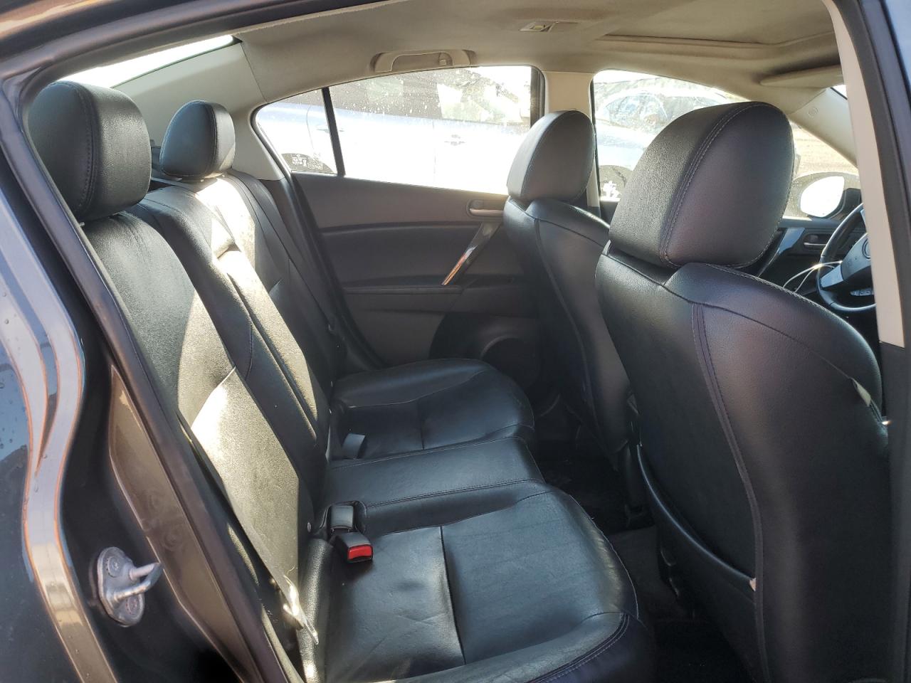 2010 Mazda 3 S VIN: JM1BL1S59A1272993 Lot: 90256335