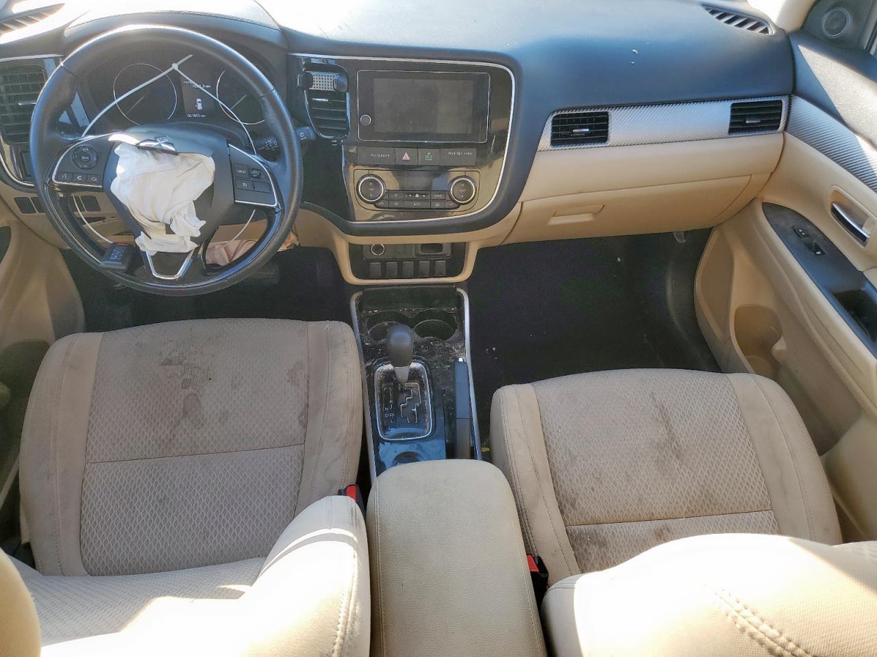 2018 Mitsubishi Outlander Se VIN: JA4AD3A30JZ031940 Lot: 82469785