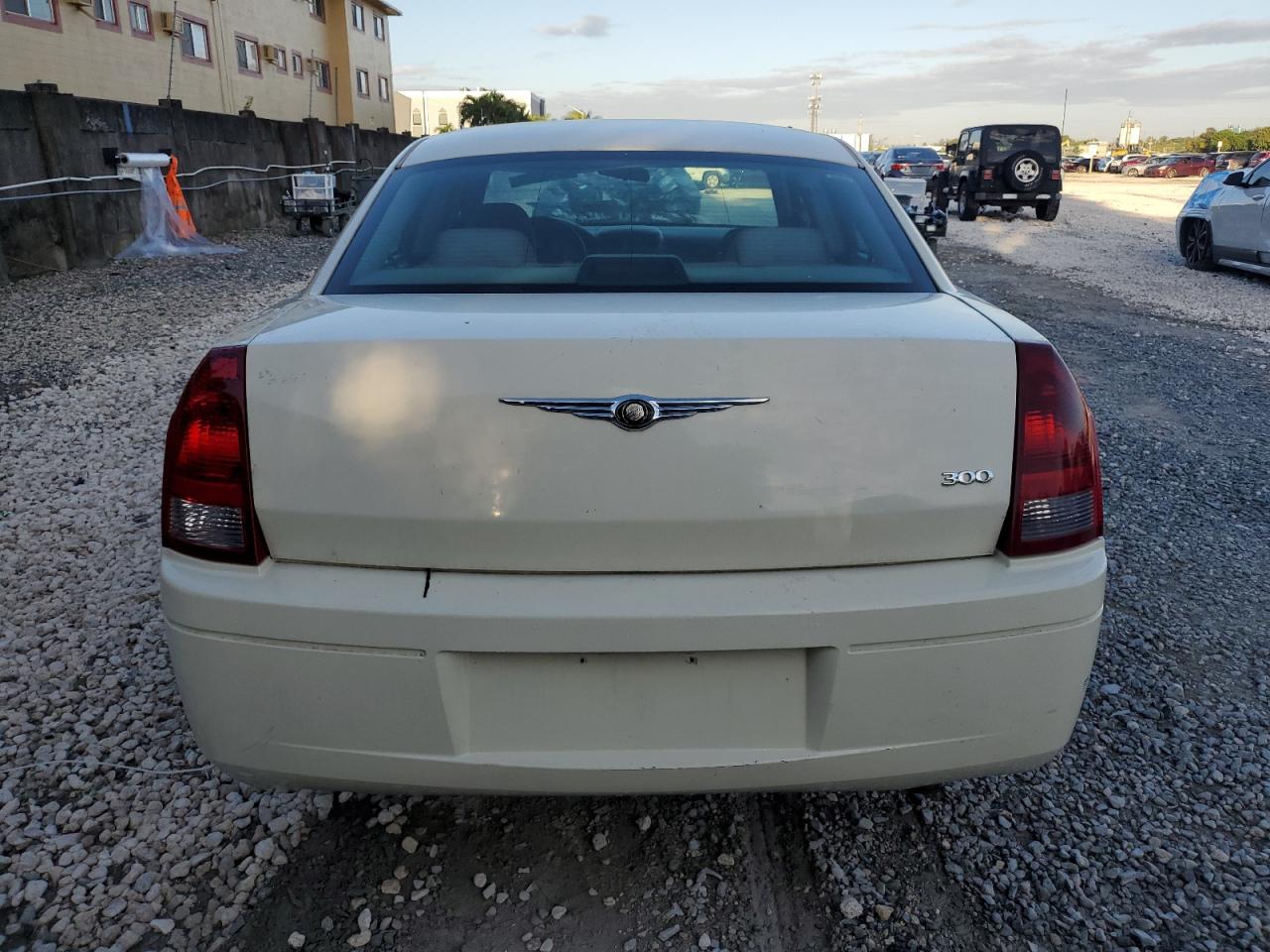 2007 Chrysler 300 VIN: 2C3KA43R87H704416 Lot: 82469295