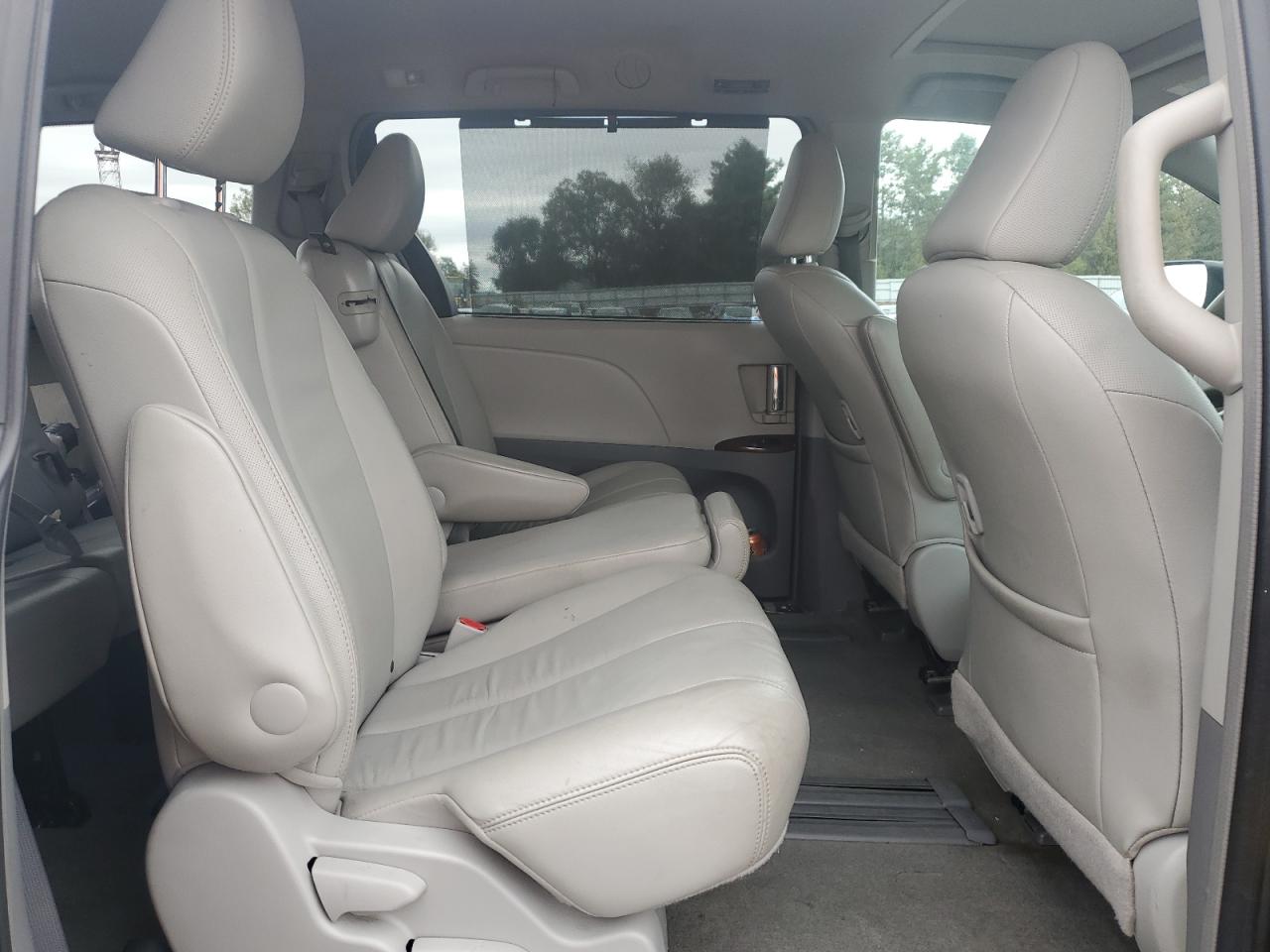 2013 Toyota Sienna Xle VIN: 5TDYK3DC3DS325294 Lot: 82195745