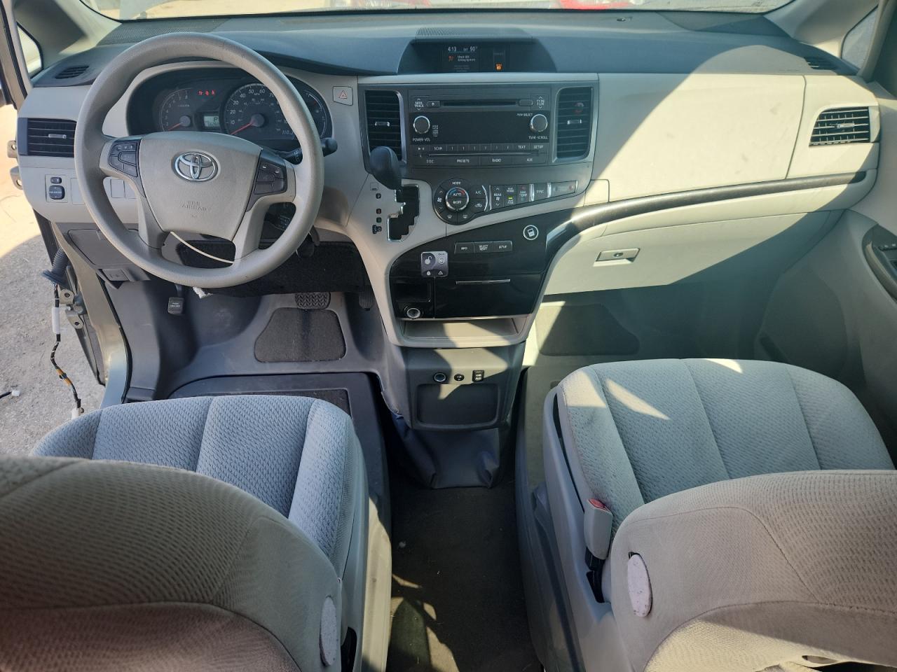 2013 Toyota Sienna Le VIN: 5TDKK3DC2DS385900 Lot: 85086015