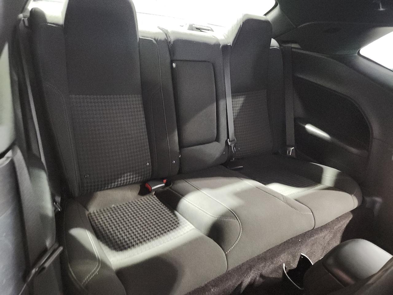 2018 Dodge Challenger Sxt VIN: 2C3CDZAG1JH317563 Lot: 85478415