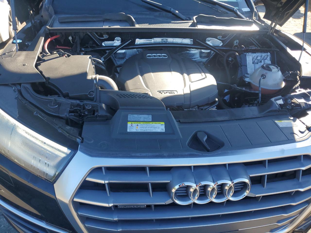 2018 Audi Q5 Premium VIN: WA1ANAFY6J2040639 Lot: 86186555