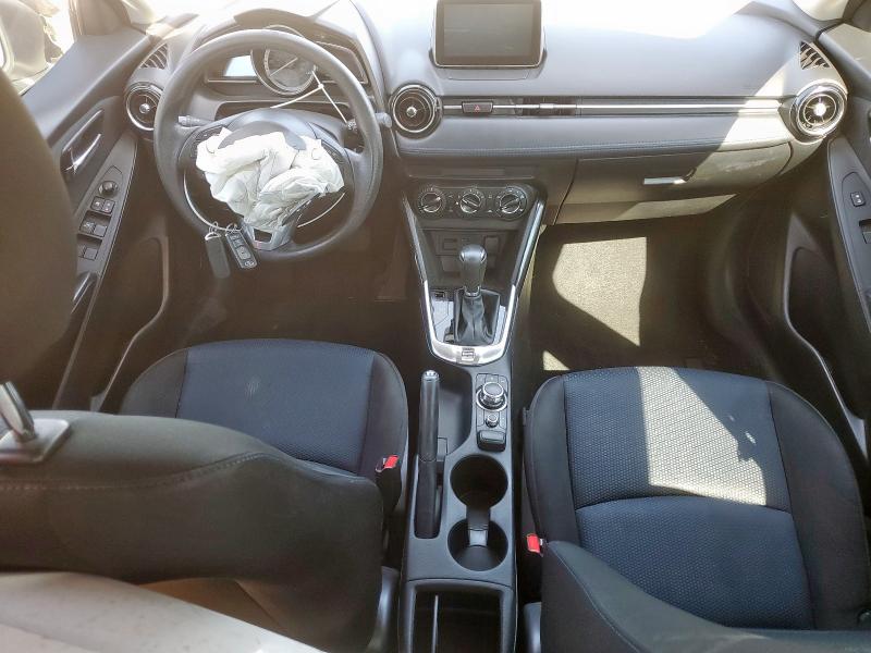  TOYOTA YARIS 2017 Biały