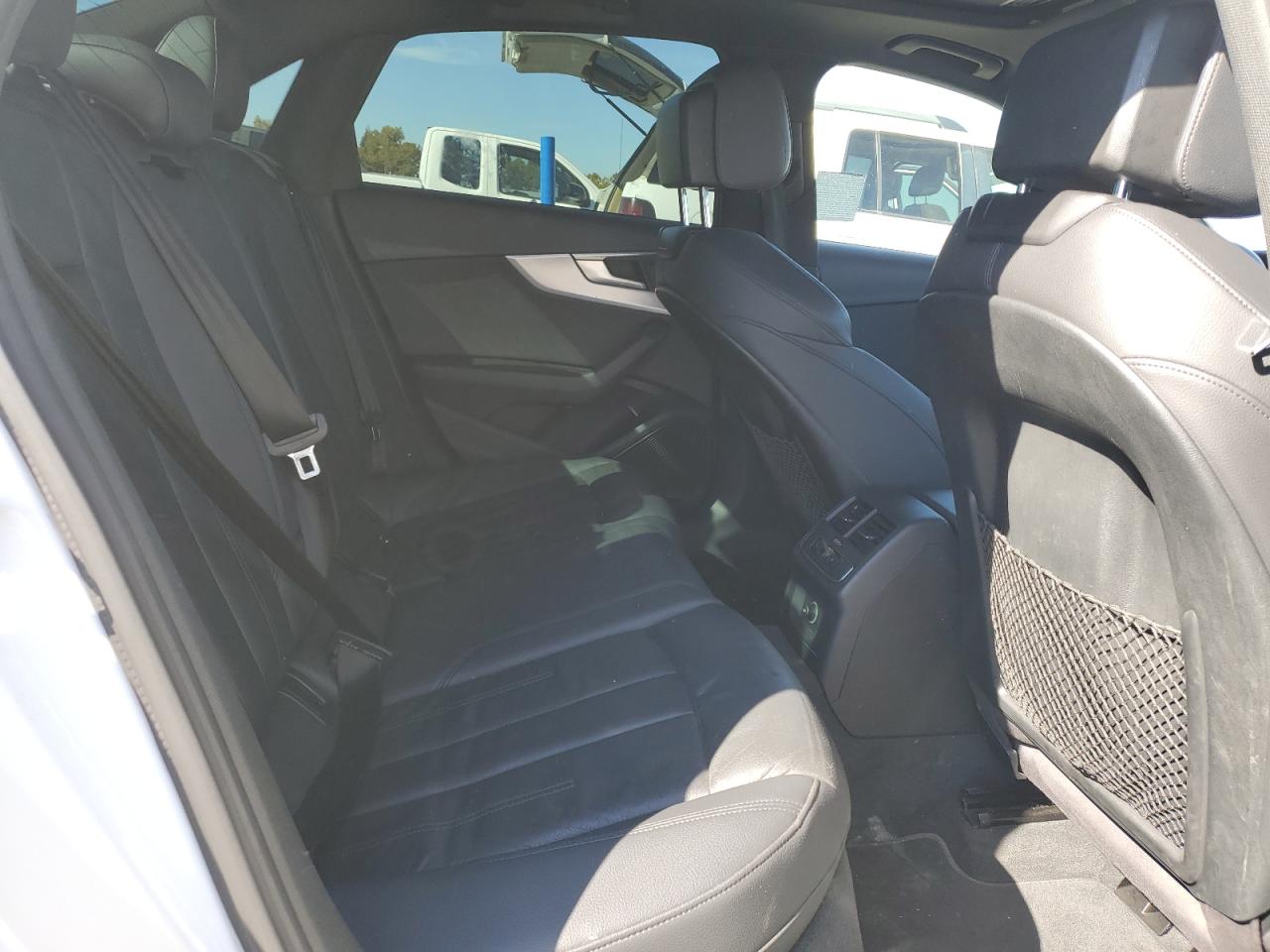 2017 Audi A4 Premium Plus VIN: WAUENAF4XHA171347 Lot: 82513085