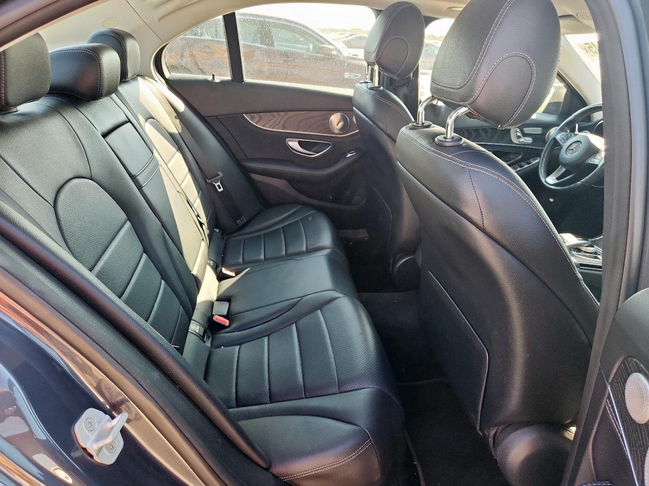 2015 Mercedes-Benz C 300 4Matic VIN: 55SWF4KB1FU069092 Lot: 81920445