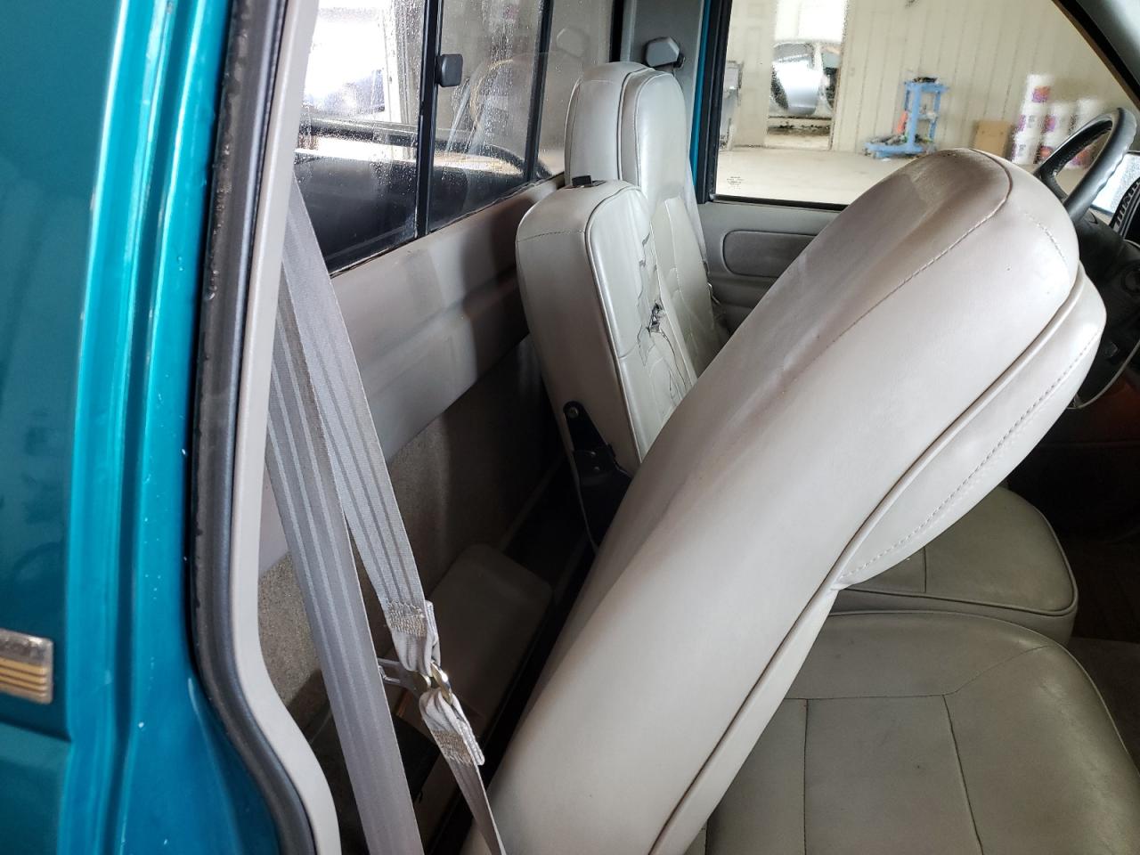 1995 Chevrolet Gmt-400 C1500 VIN: 1GBEC14KXSZ287946 Lot: 89842675