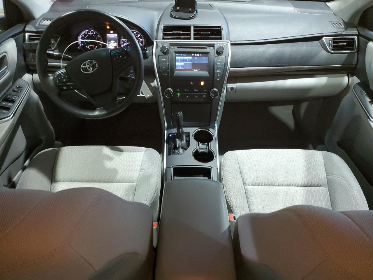 2016 Toyota Camry Le VIN: 4T4BF1FK2GR562914 Lot: 84449115