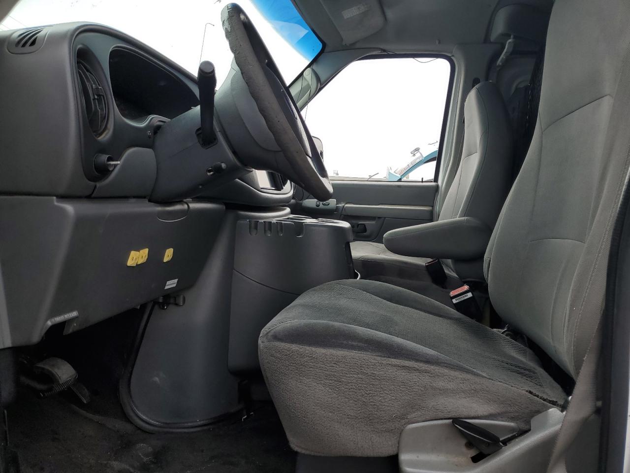 2005 Ford Econoline E250 Van VIN: 1FTNE24L35HA21540 Lot: 85853455