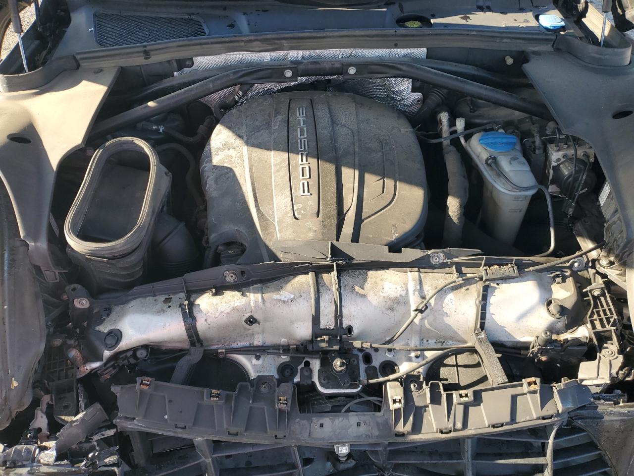 2017 Porsche Macan VIN: WP1AA2A57HLB02525 Lot: 85959055