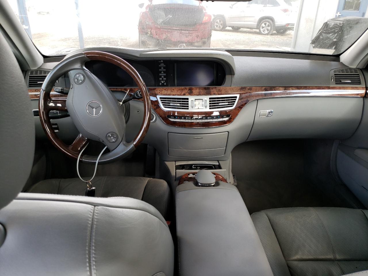 2007 Mercedes-Benz S 550 VIN: WDDNG71XX7A057483 Lot: 89670905