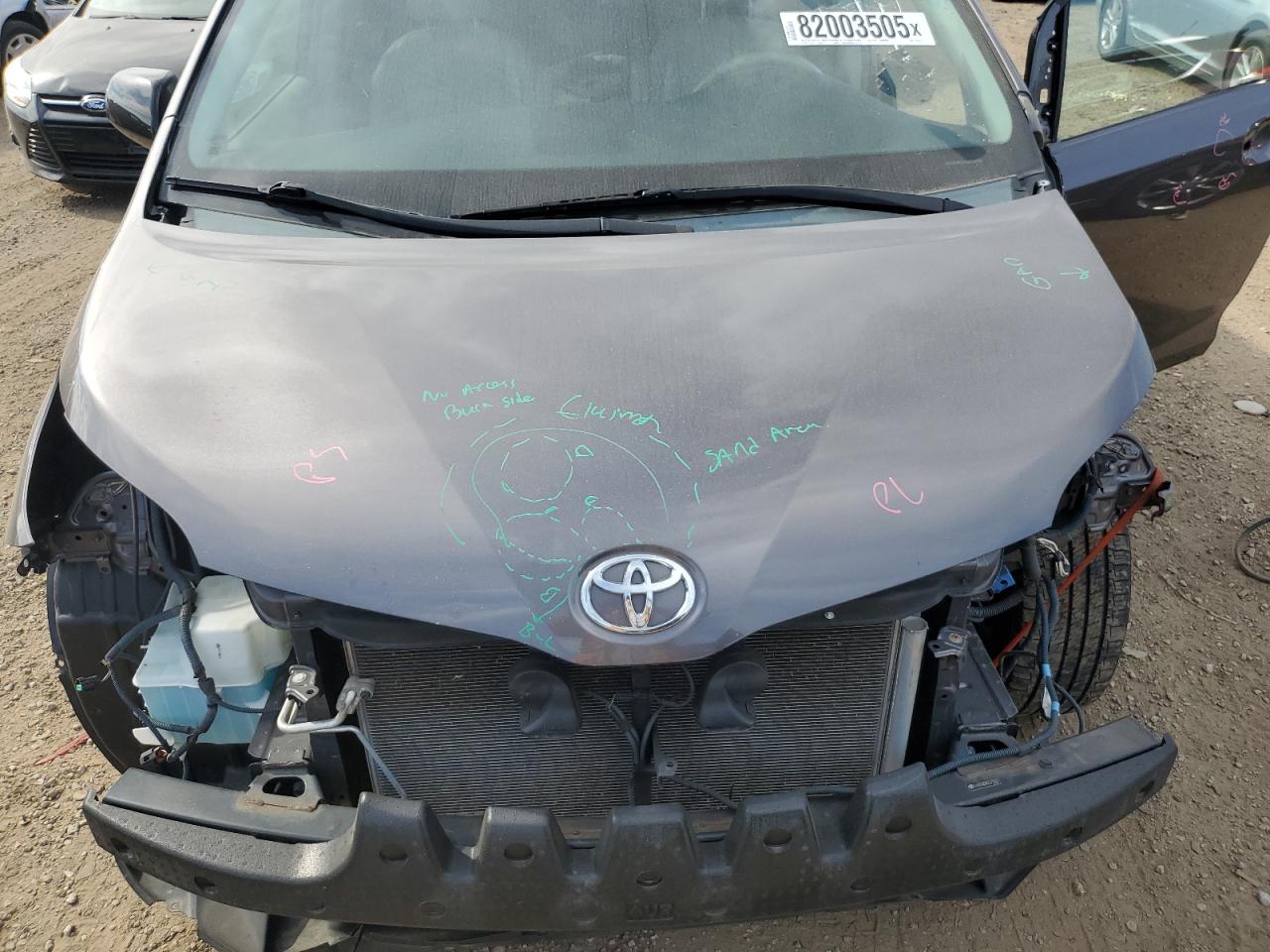 2012 Toyota Sienna Xle VIN: 5TDYK3DC8CS279265 Lot: 82003505