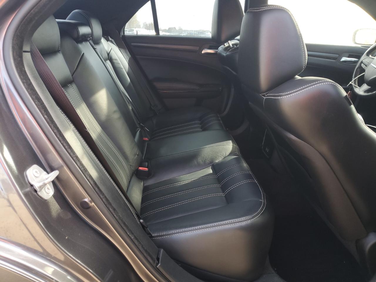 2015 Chrysler 300 S VIN: 2C3CCABG7FH887111 Lot: 90730525