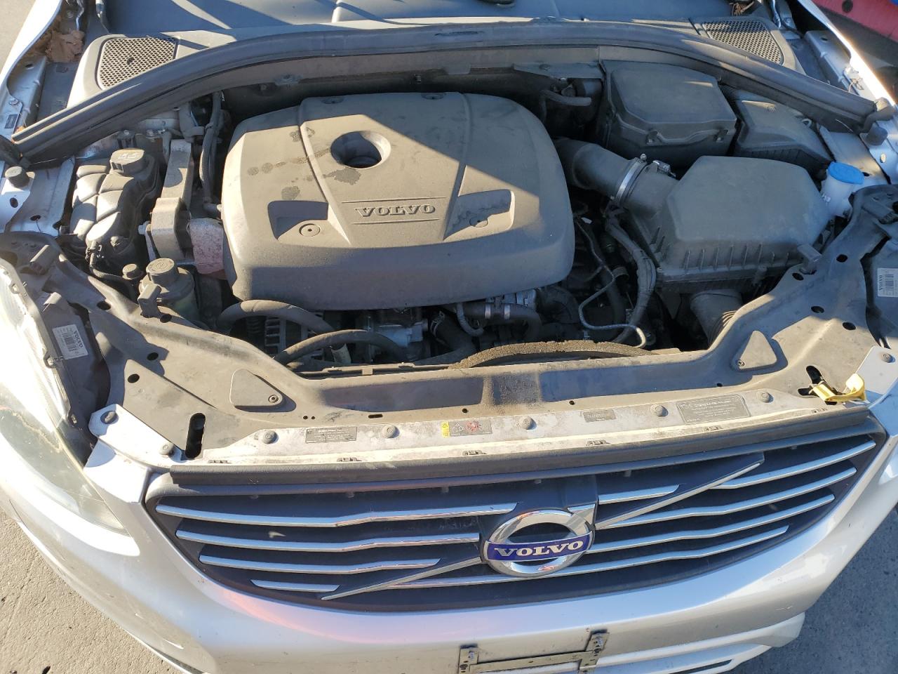 2017 Volvo Xc60 T5 Dynamic VIN: YV440MDR1H2062845 Lot: 82323255