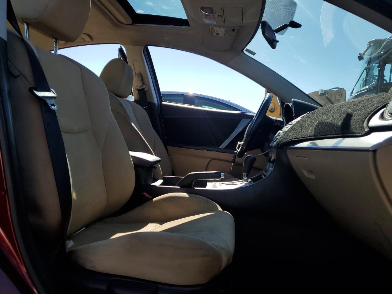 2010 Mazda 3 S VIN: JM1BL1S53A1107568 Lot: 82328605