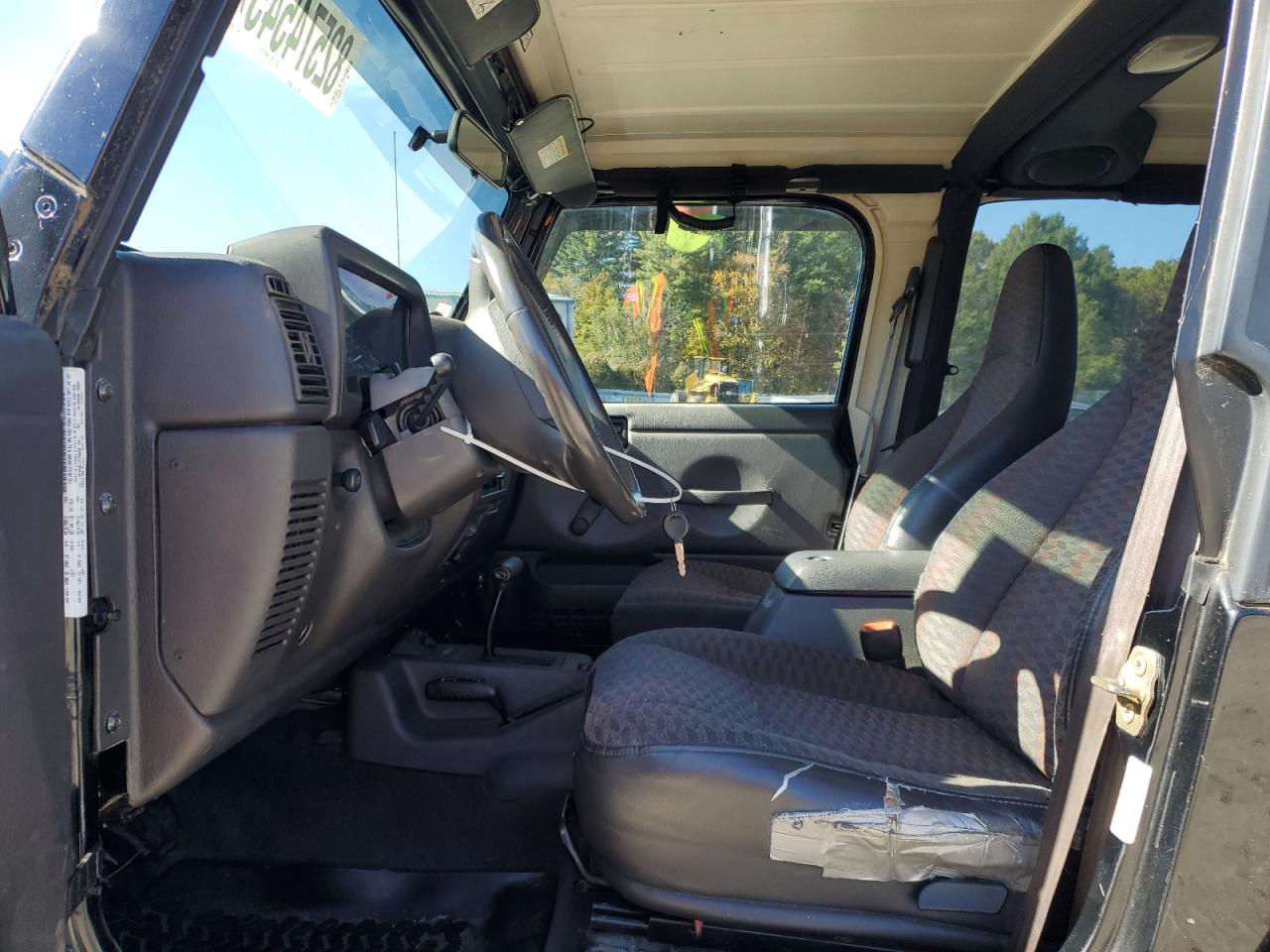 2000 Jeep Wrangler / Tj Sport VIN: 1J4FA49S1YP796600 Lot: 82574545