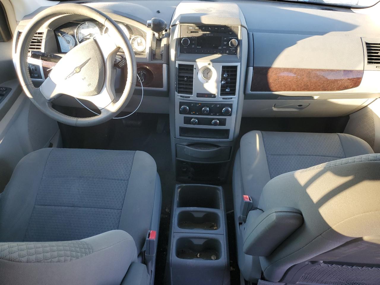 2010 Chrysler Town & Country Touring VIN: 2A4RR5D10AR278220 Lot: 85704635