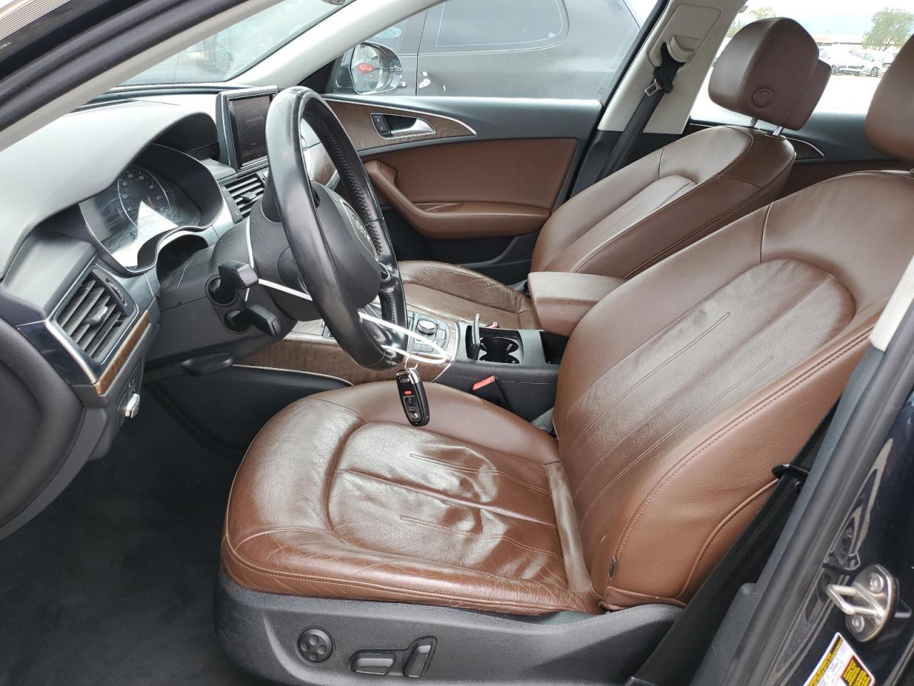 Фото: WAUDFAFC0CN097311