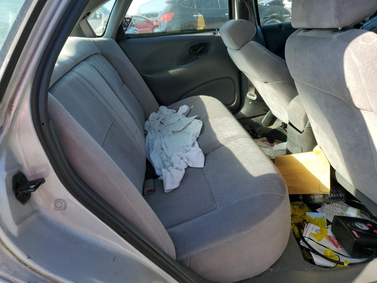 1989 Ford Taurus VIN: 1FAFP53U1XA288817 Lot: 82189255