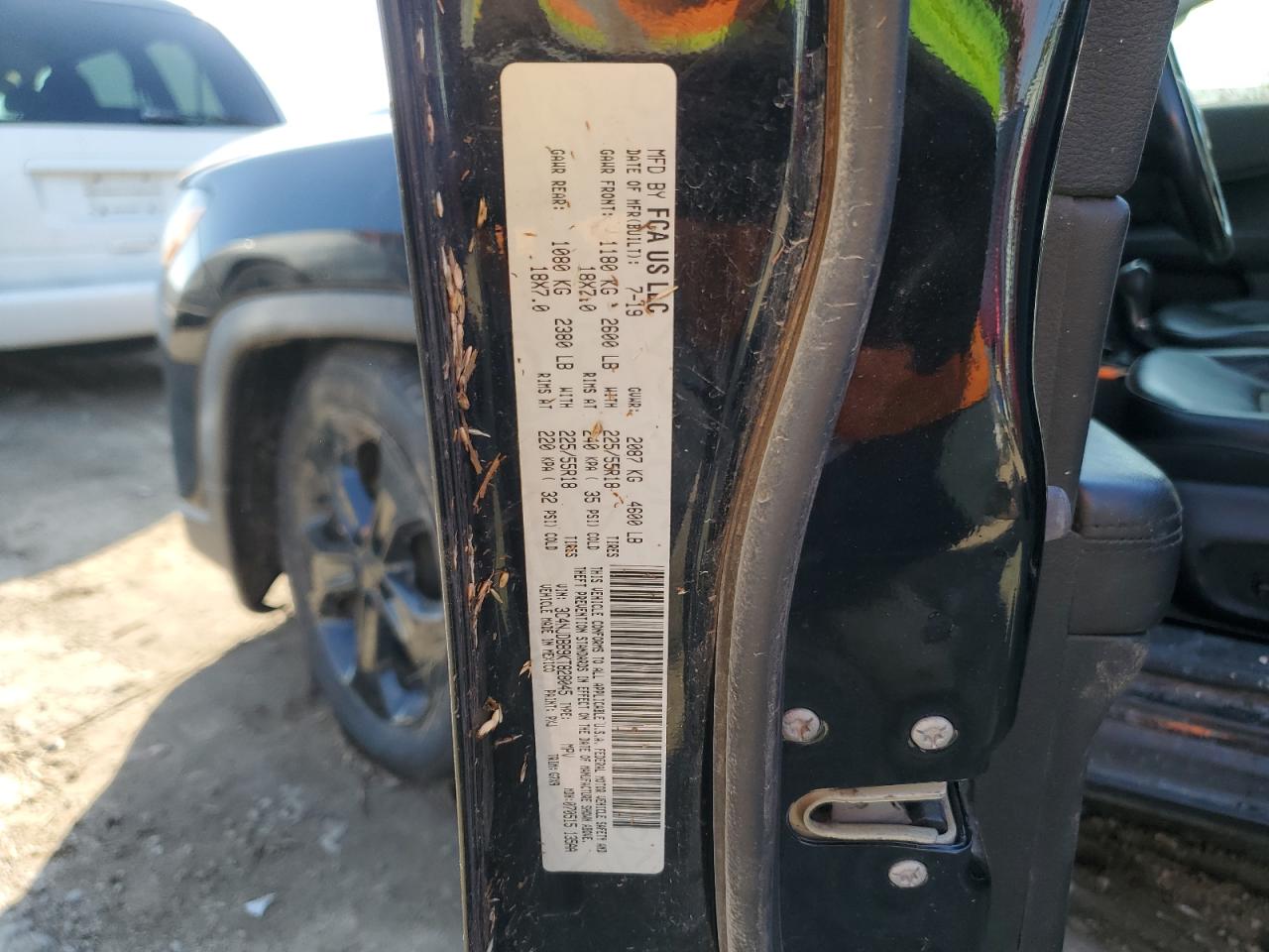 2019 Jeep Compass Latitude VIN: 3C4NJDBB9KT828045 Lot: 82382055