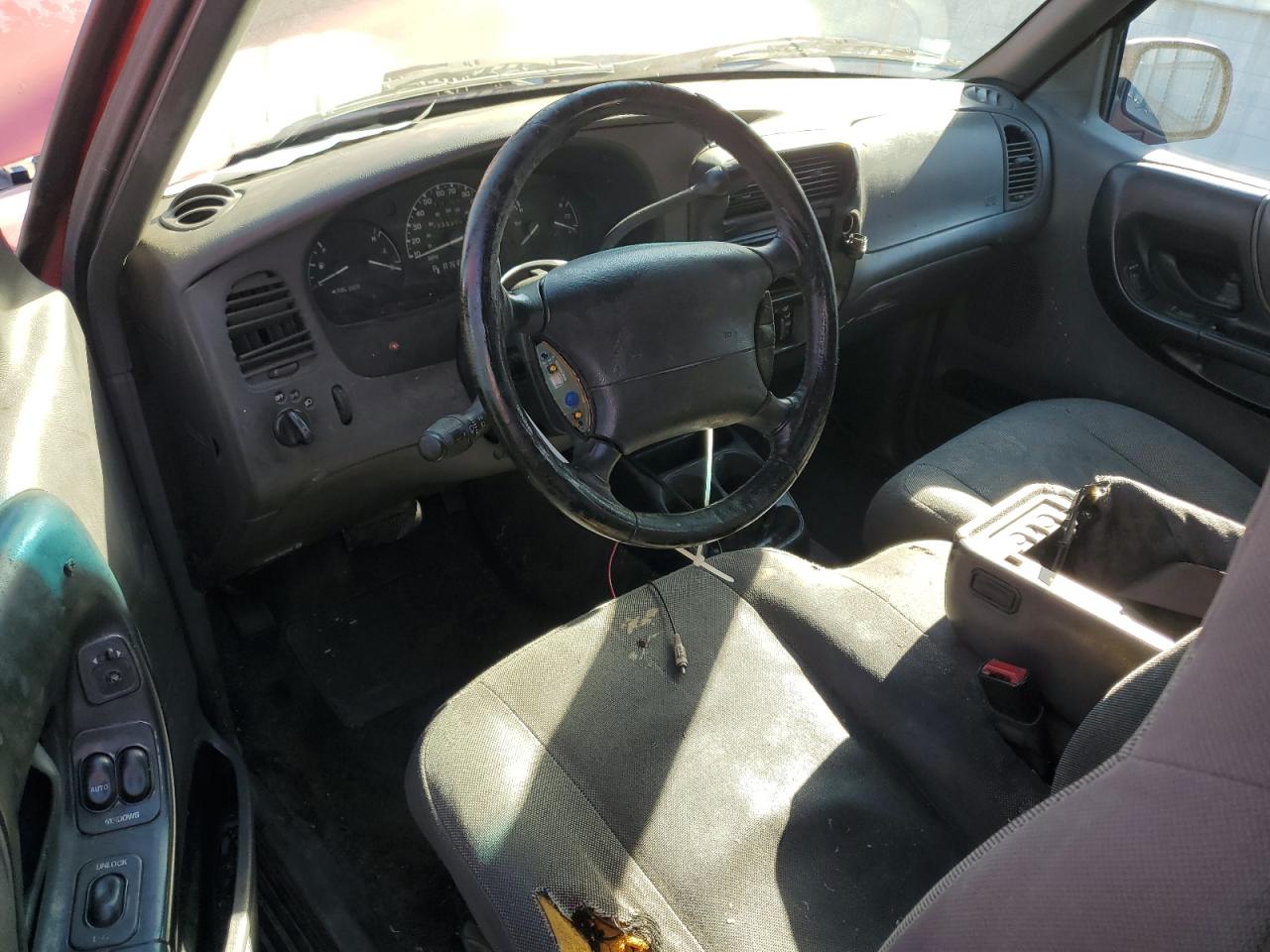 2000 Ford Ranger Super Cab VIN: 1FTYR14X6YPA40771 Lot: 82494365