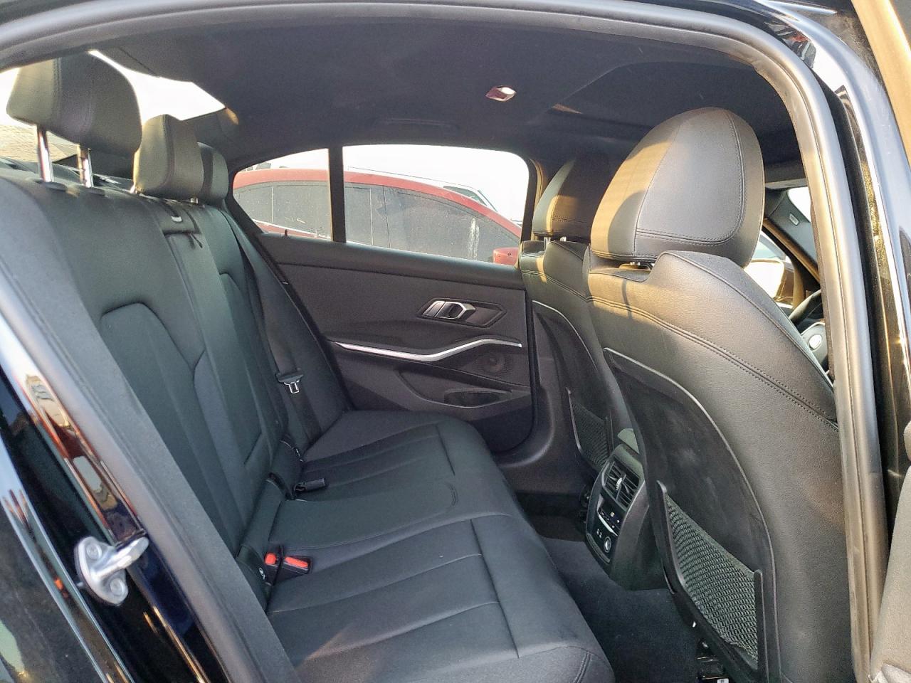 2020 BMW 330Xi VIN: 3MW5R7J07L8B05886 Lot: 82008415