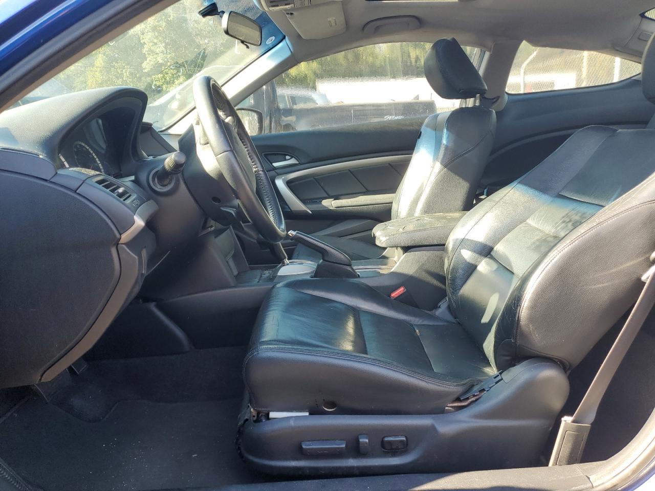 1HGCS2B86BA002856 HONDA ACCORD 2011 BLUE Photo 7