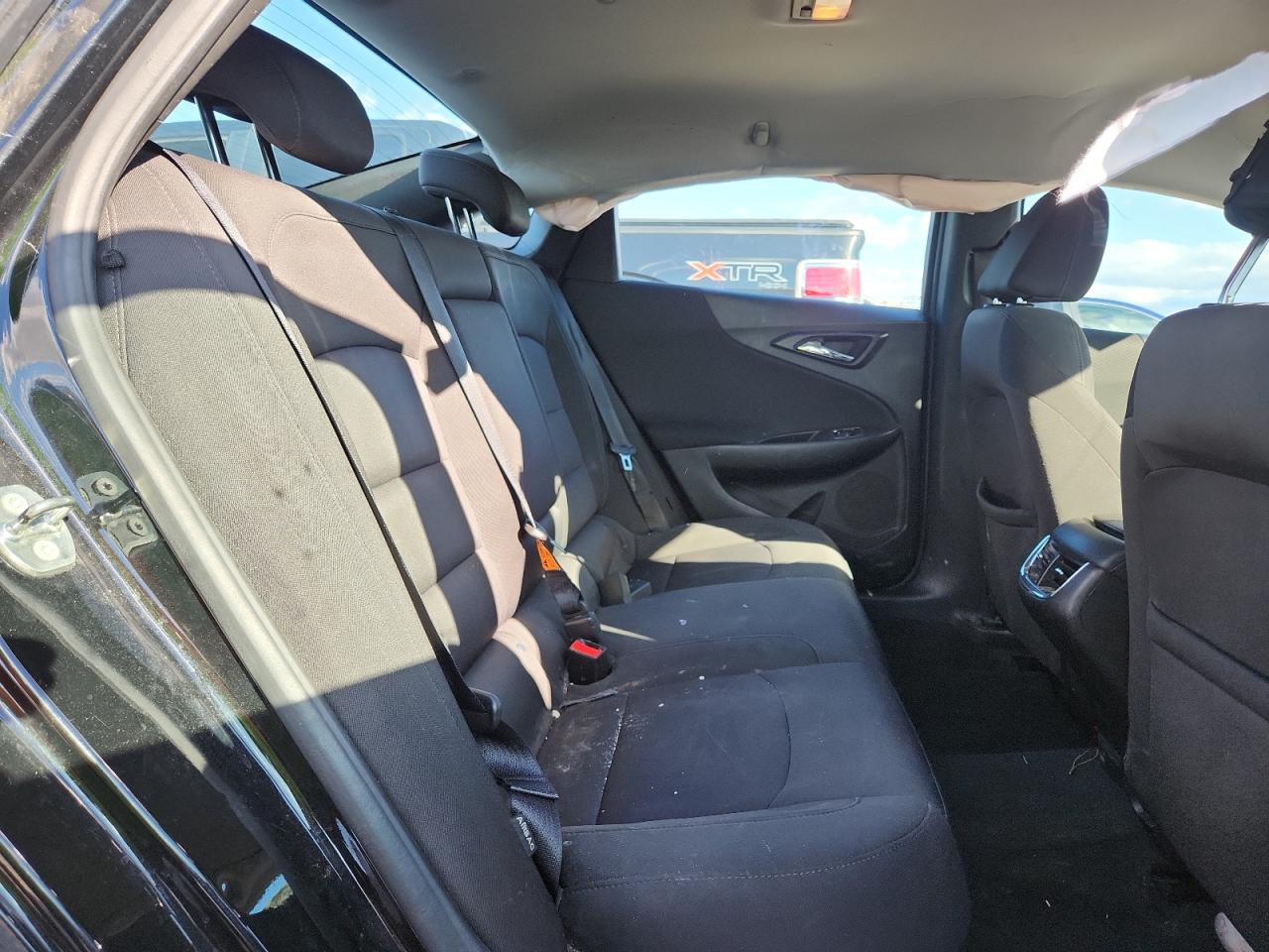 2018 Chevrolet Malibu Lt VIN: 1G1ZD5ST9JF173264 Lot: 82307555