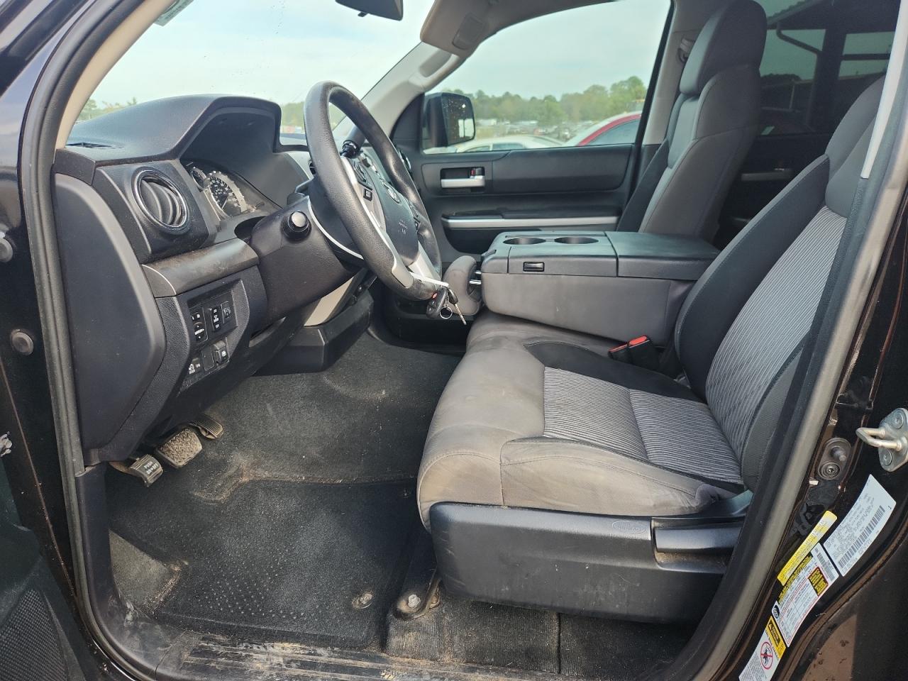 2017 Toyota Tundra Crewmax Sr5 VIN: 5TFEM5F19HX110166 Lot: 89914345