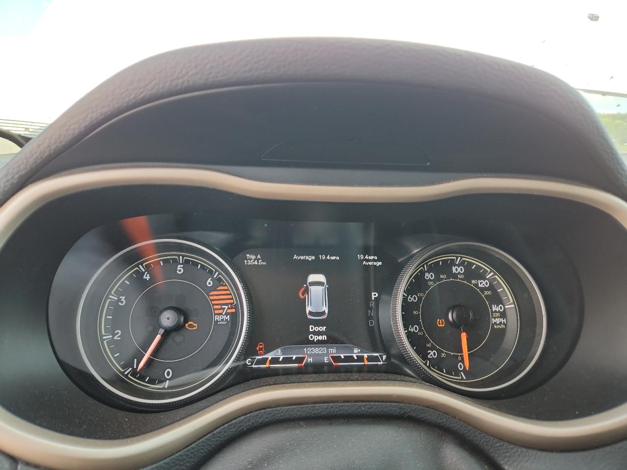 2016 Jeep Cherokee Limited VIN: 1C4PJLDB4GW200198 Lot: 85358365