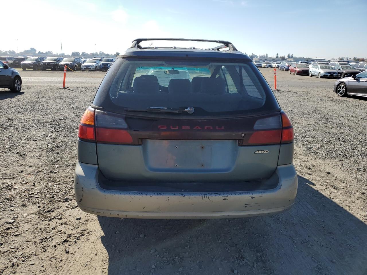 2001 Subaru Legacy Outback VIN: 4S3BH665X17600461 Lot: 90374405