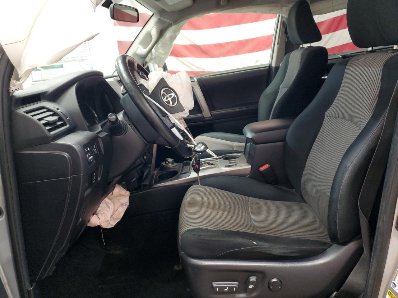 2015 Toyota 4Runner Sr5/Sr5 Premium VIN: JTEBU5JR6F5235842 Lot: 85553415