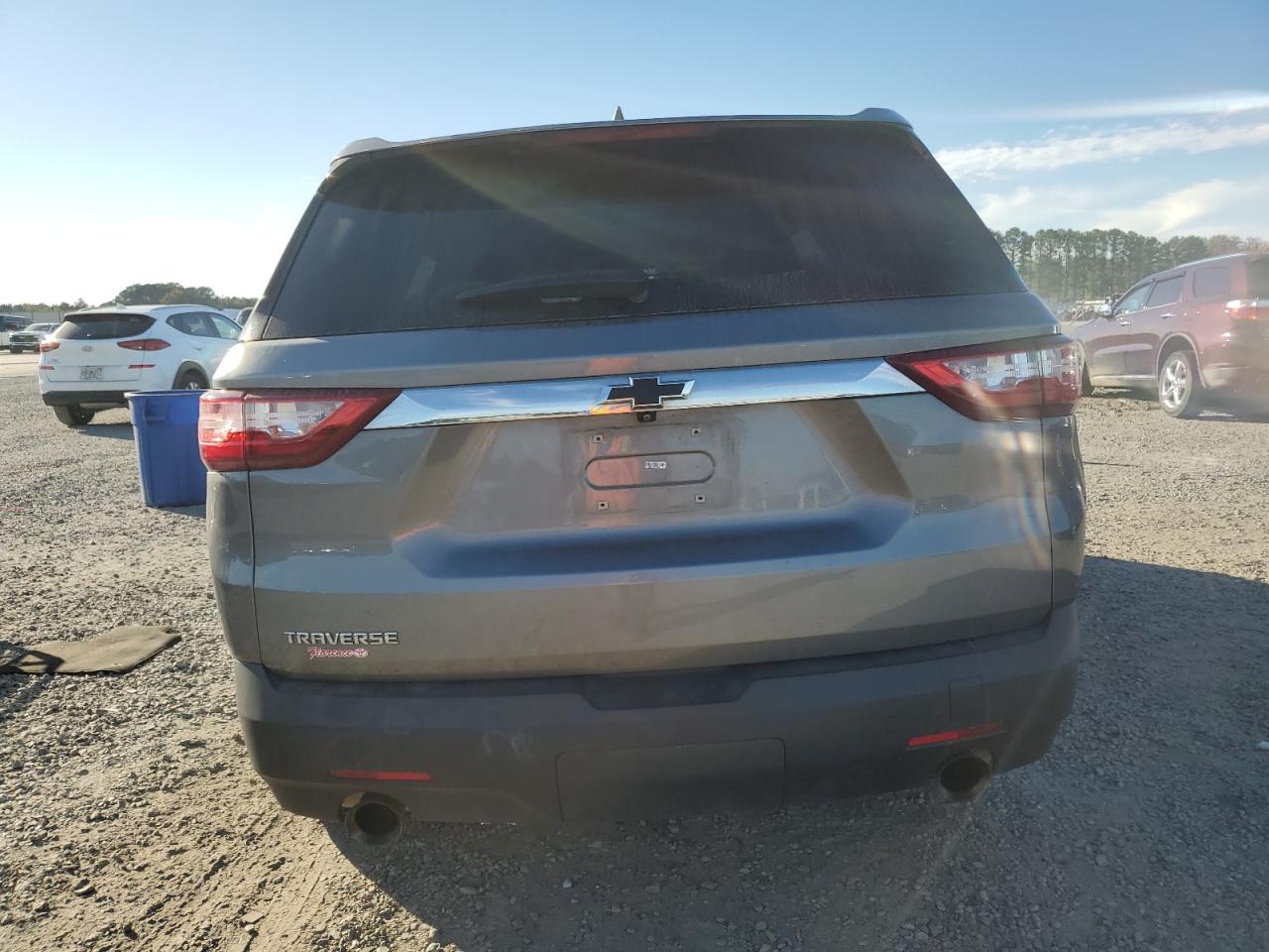 2020 Chevrolet Traverse Ls VIN: 1GNERFKW1LJ275818 Lot: 89439065