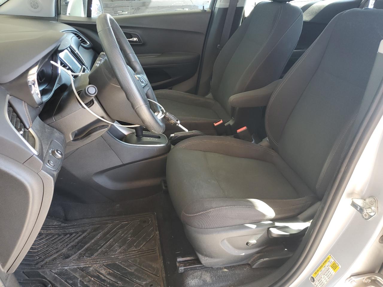 2017 Chevrolet Trax Ls VIN: 3GNCJKSB0HL289780 Lot: 81948675