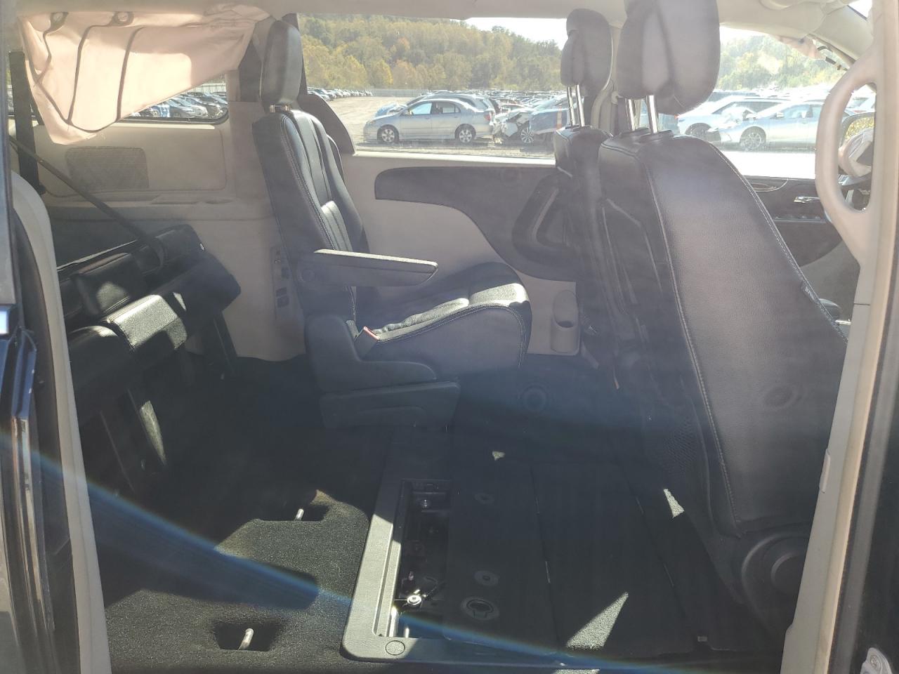 2014 Chrysler Town & Country Touring VIN: 2C4RC1BG8ER157142 Lot: 82591175