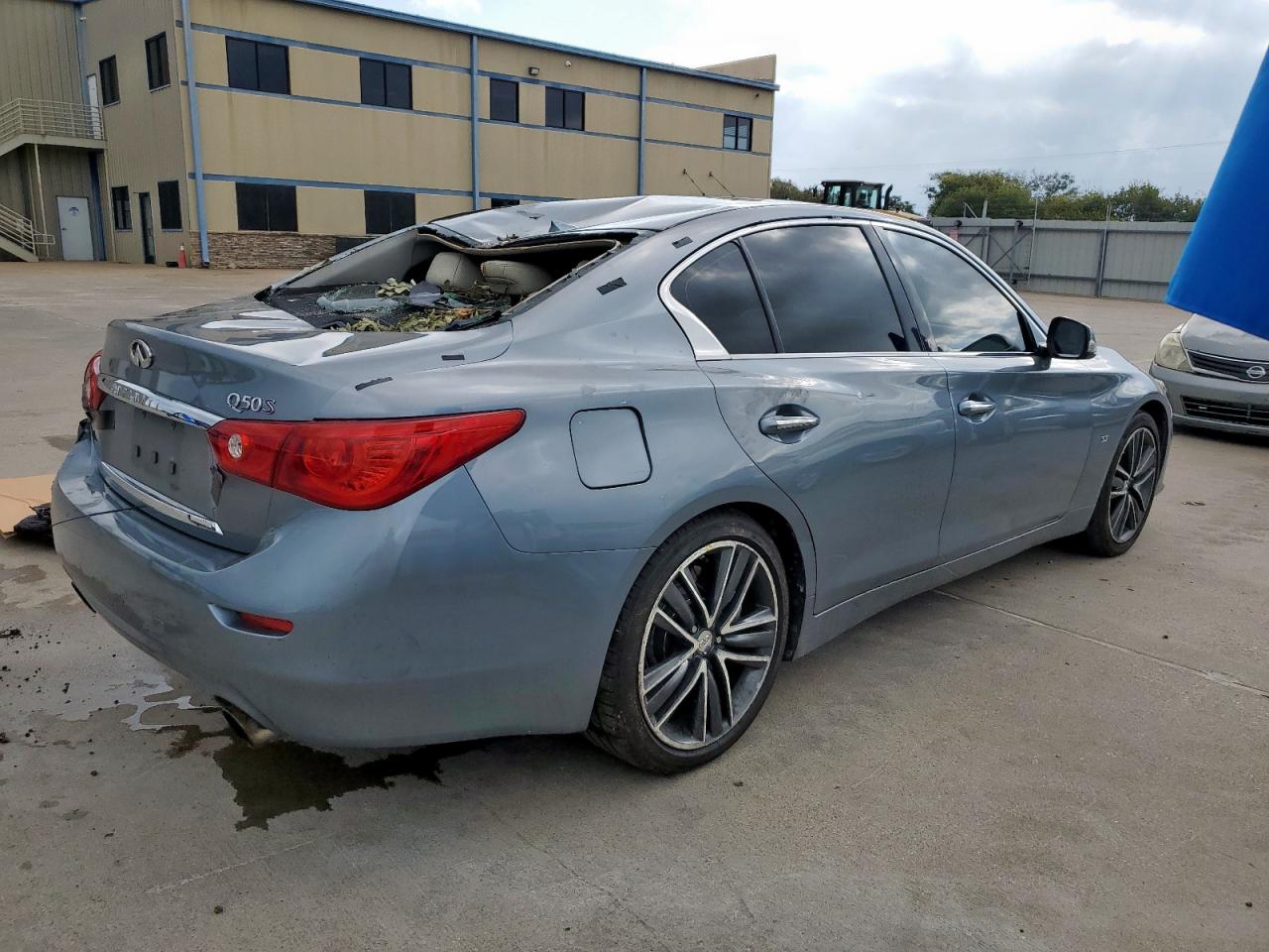 2015 Infiniti Q50 Base VIN: JN1BV7AP7FM330964 Lot: 85208155