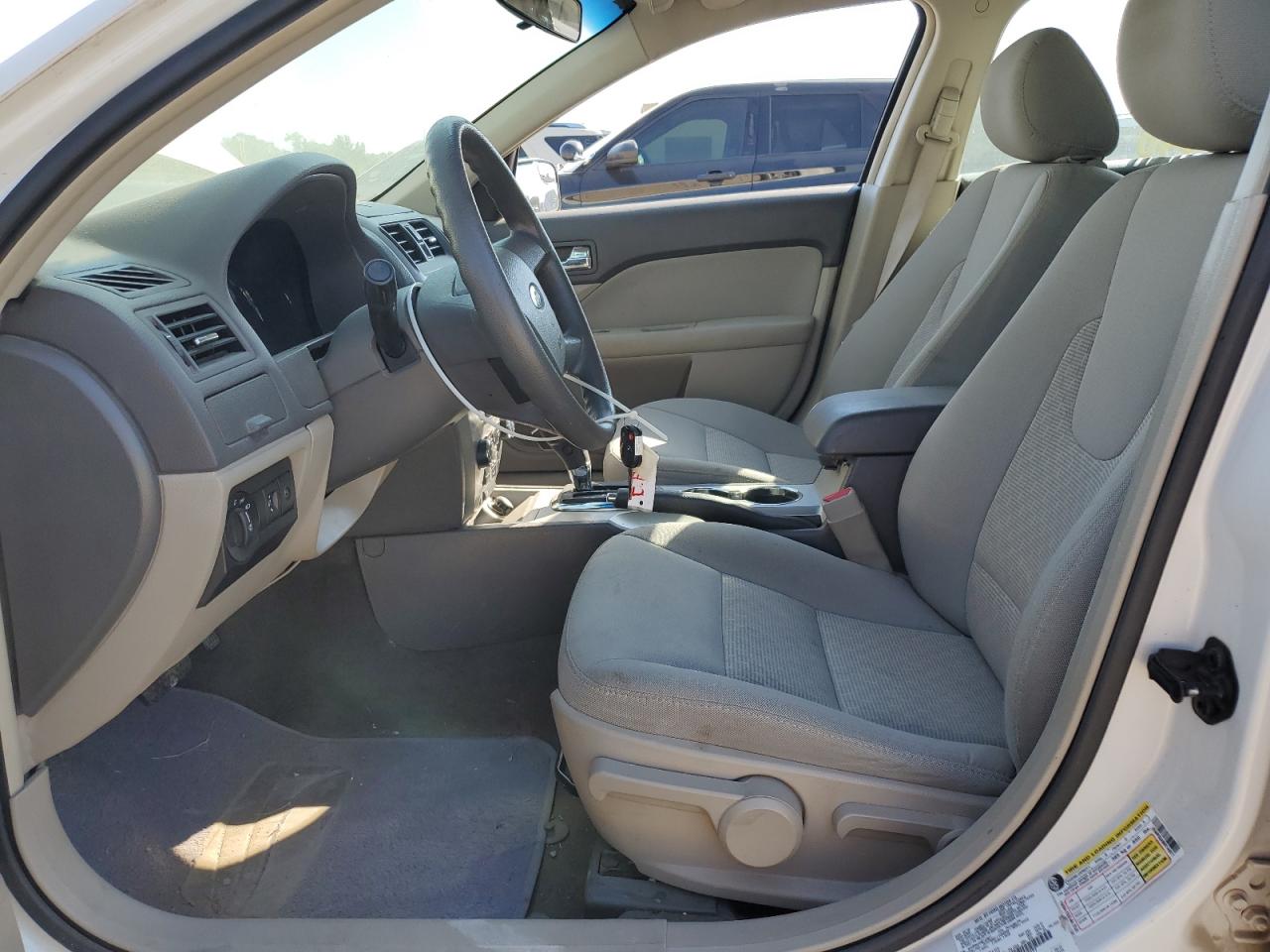 2011 Ford Fusion S VIN: 3FAHP0GA9BR144877 Lot: 84523585