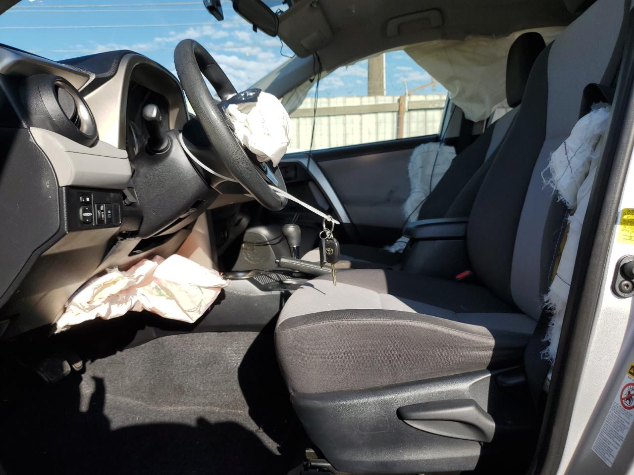 2015 Toyota Rav4 Le VIN: JTMZFREVXFJ032715 Lot: 82369825