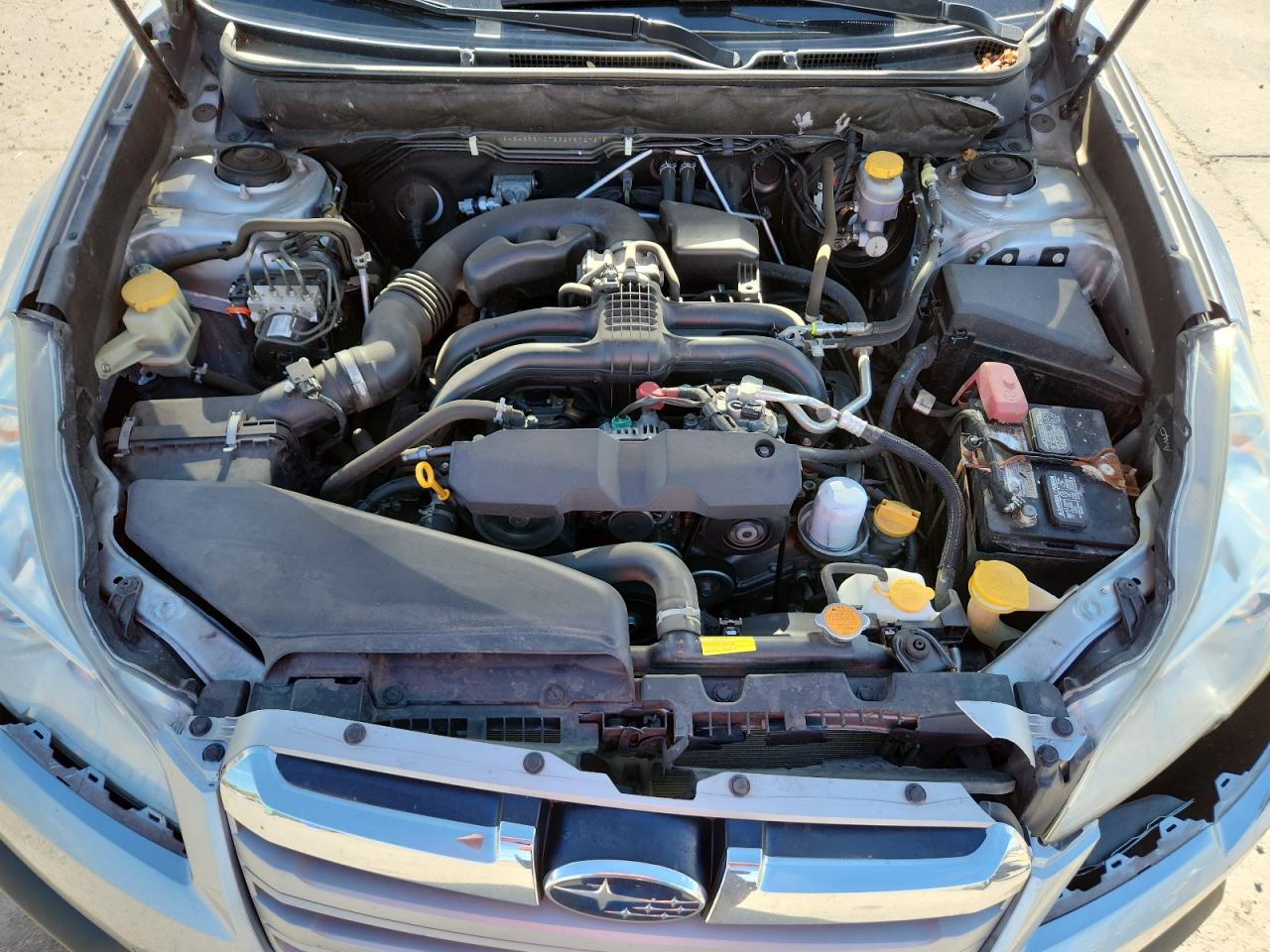 2014 Subaru Outback 2.5I Limited VIN: 4S4BRBKC7E3298727 Lot: 82415415