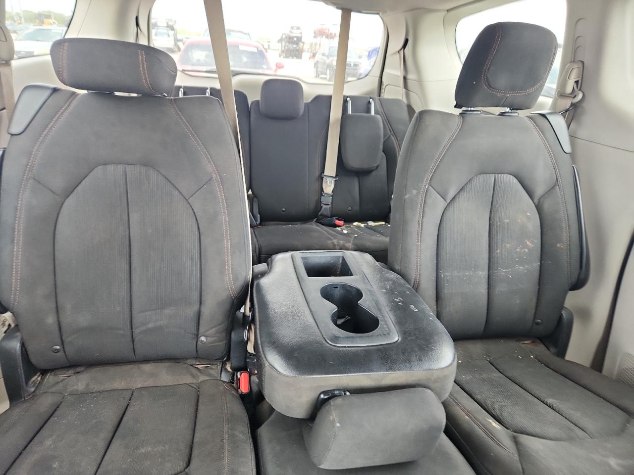 2017 Chrysler Pacifica Touring VIN: 2C4RC1DG4HR593441 Lot: 84804835