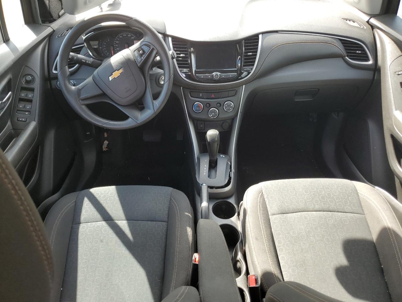 2021 Chevrolet Trax Ls VIN: KL7CJKSB8MB315334 Lot: 84699045