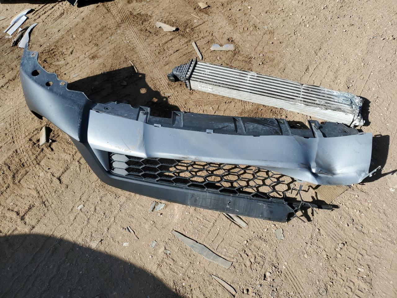 2018 Honda Cr-V Exl VIN: 7FARW2H83JE077822 Lot: 82393695