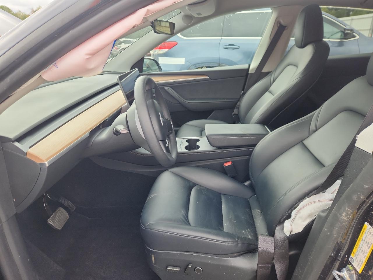 2024 Tesla Model Y VIN: 7SAYGDEE4RA316512 Lot: 90365135