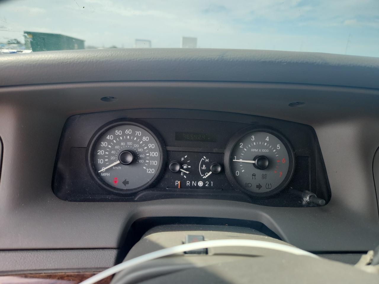 2006 Mercury Grand Marquis Gs VIN: 2MEFM74V06X626962 Lot: 81994995