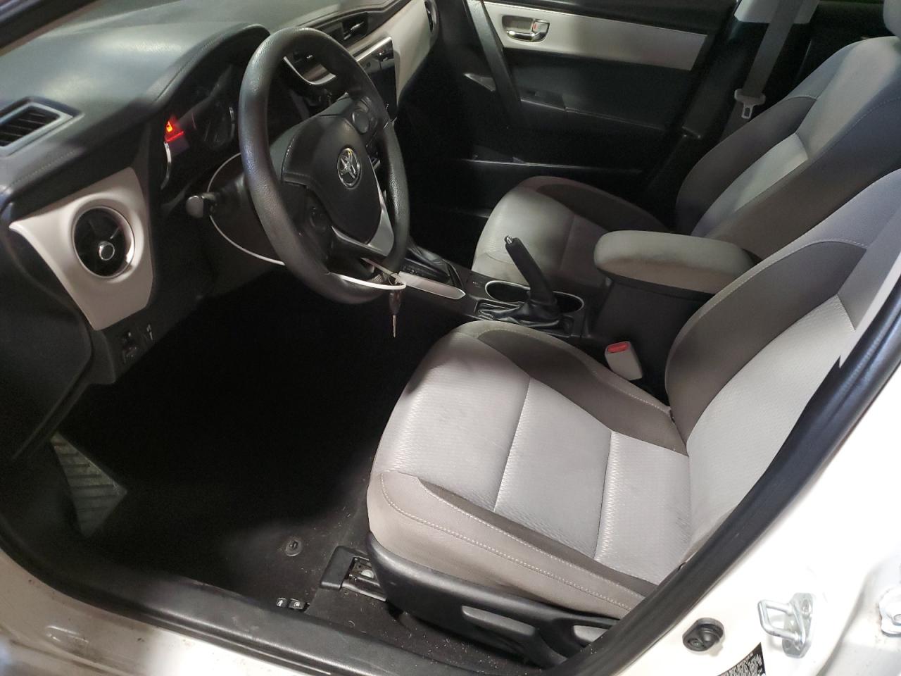 2017 Toyota Corolla L VIN: 5YFBURHE4HP668158 Lot: 86309845