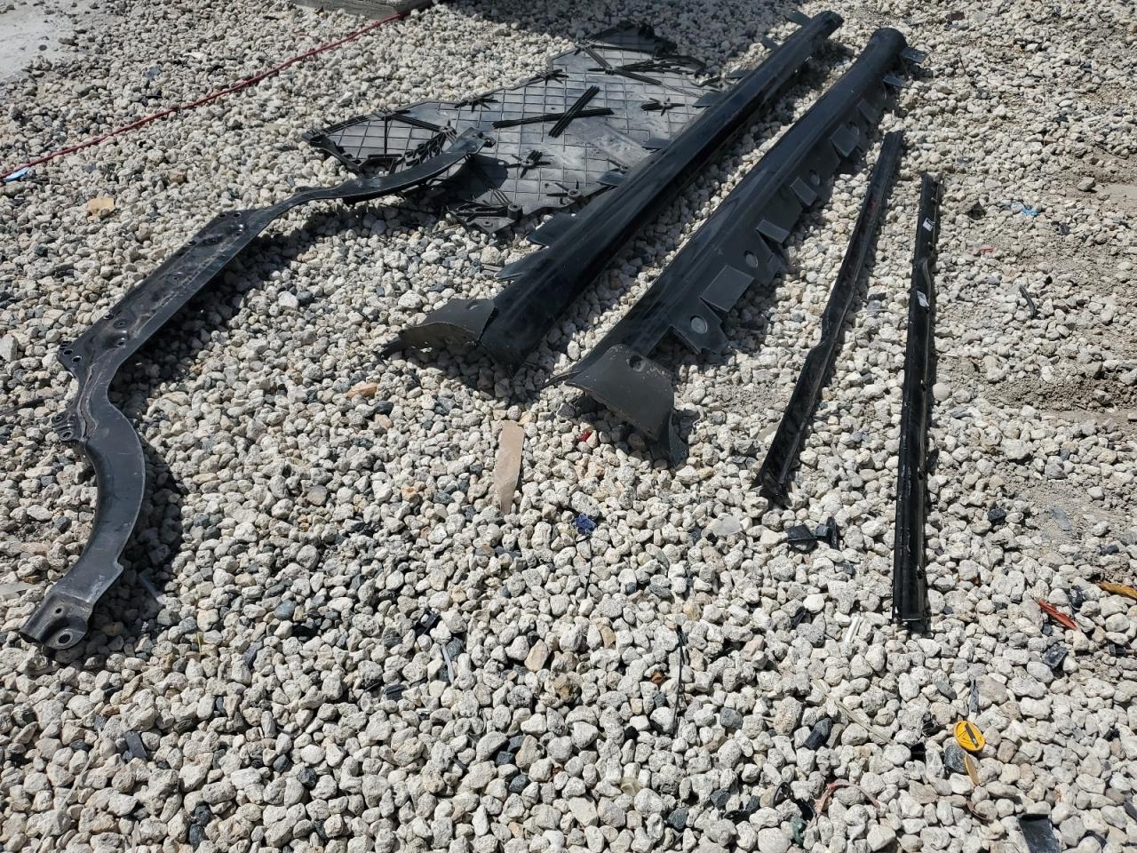 2021 Tesla Model S VIN: 5YJSA1E51MF440123 Lot: 84068105