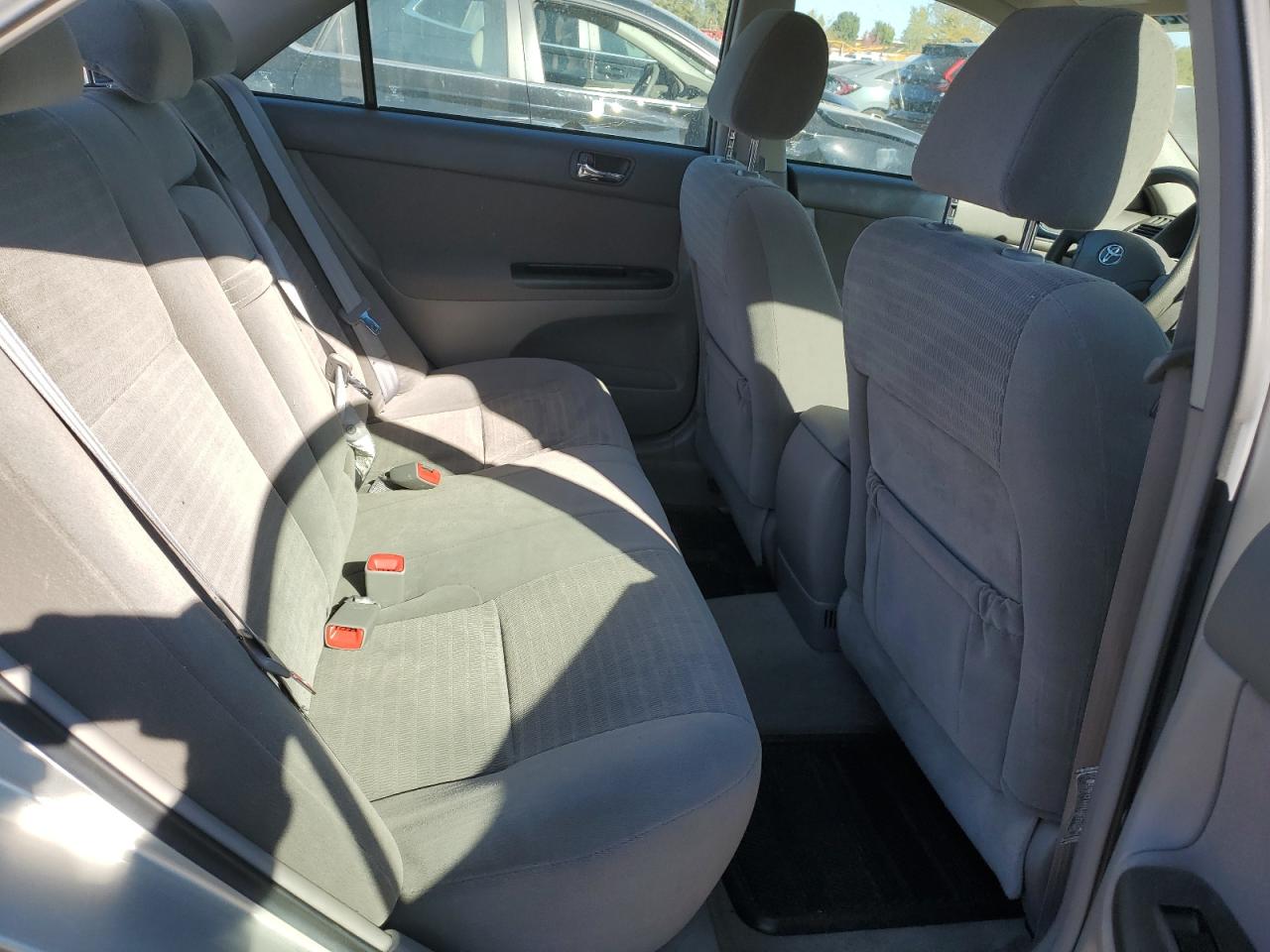 2005 Toyota Camry Le VIN: 4T1BE32K75U565853 Lot: 85829175