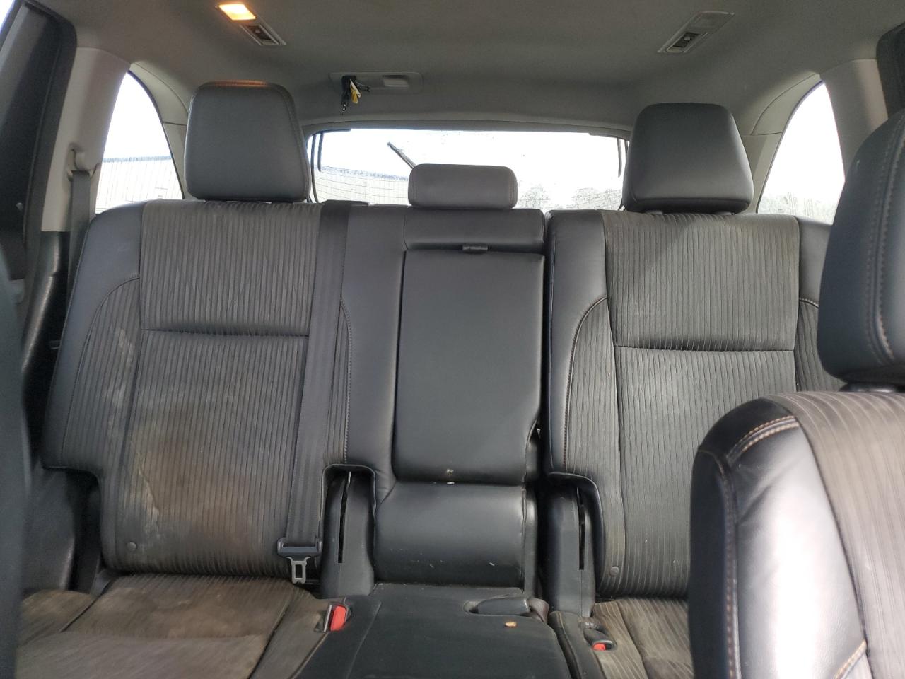 2015 Toyota Highlander Le VIN: 5TDBKRFH1FS103731 Lot: 86130055